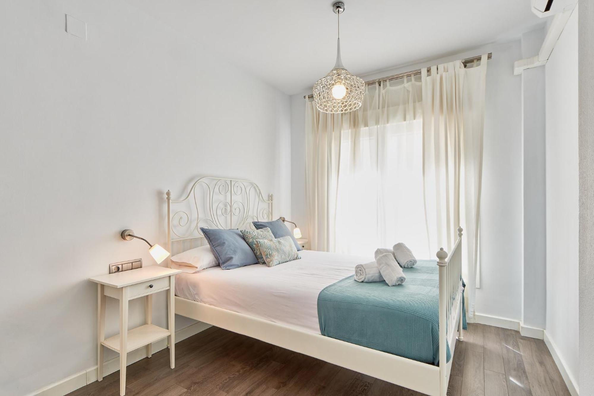 Lovely Central Suite Малага Экстерьер фото